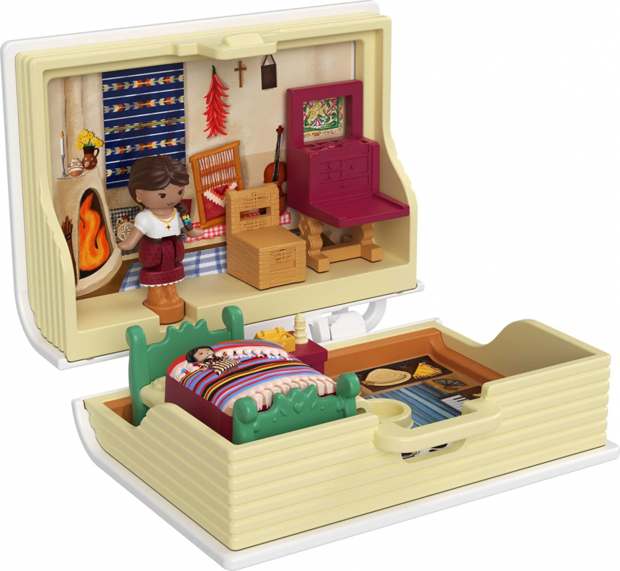 Polly Pocket X American Girl Compact