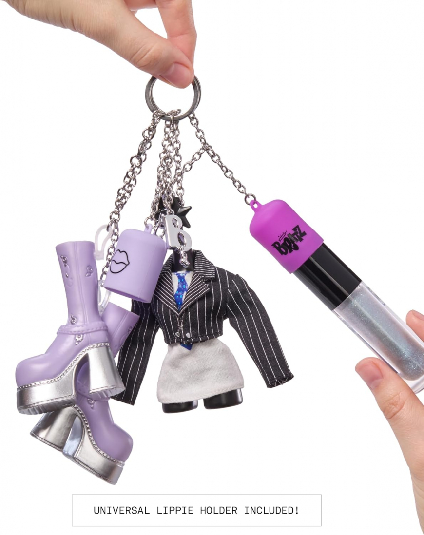 Bratz All Dolled Up Fashion & Shoe Pack Blind Box