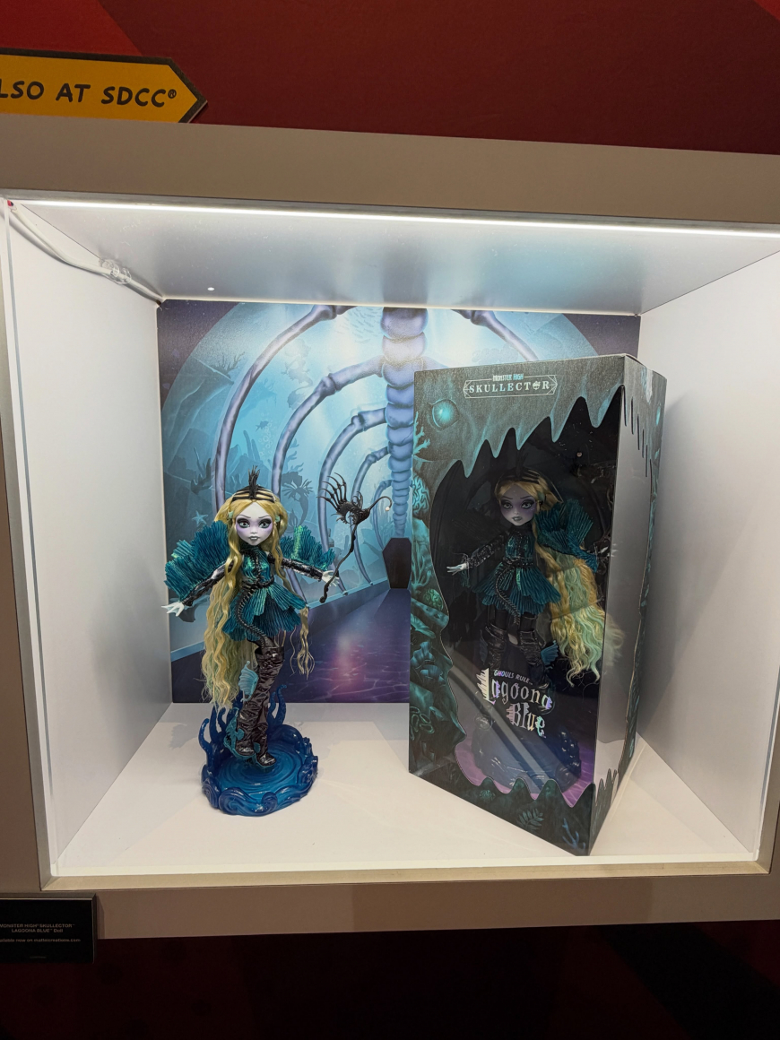 Monster High Skullector Ghouls Rule Lagoona Blue doll Comic Con 2026 in real life photos
