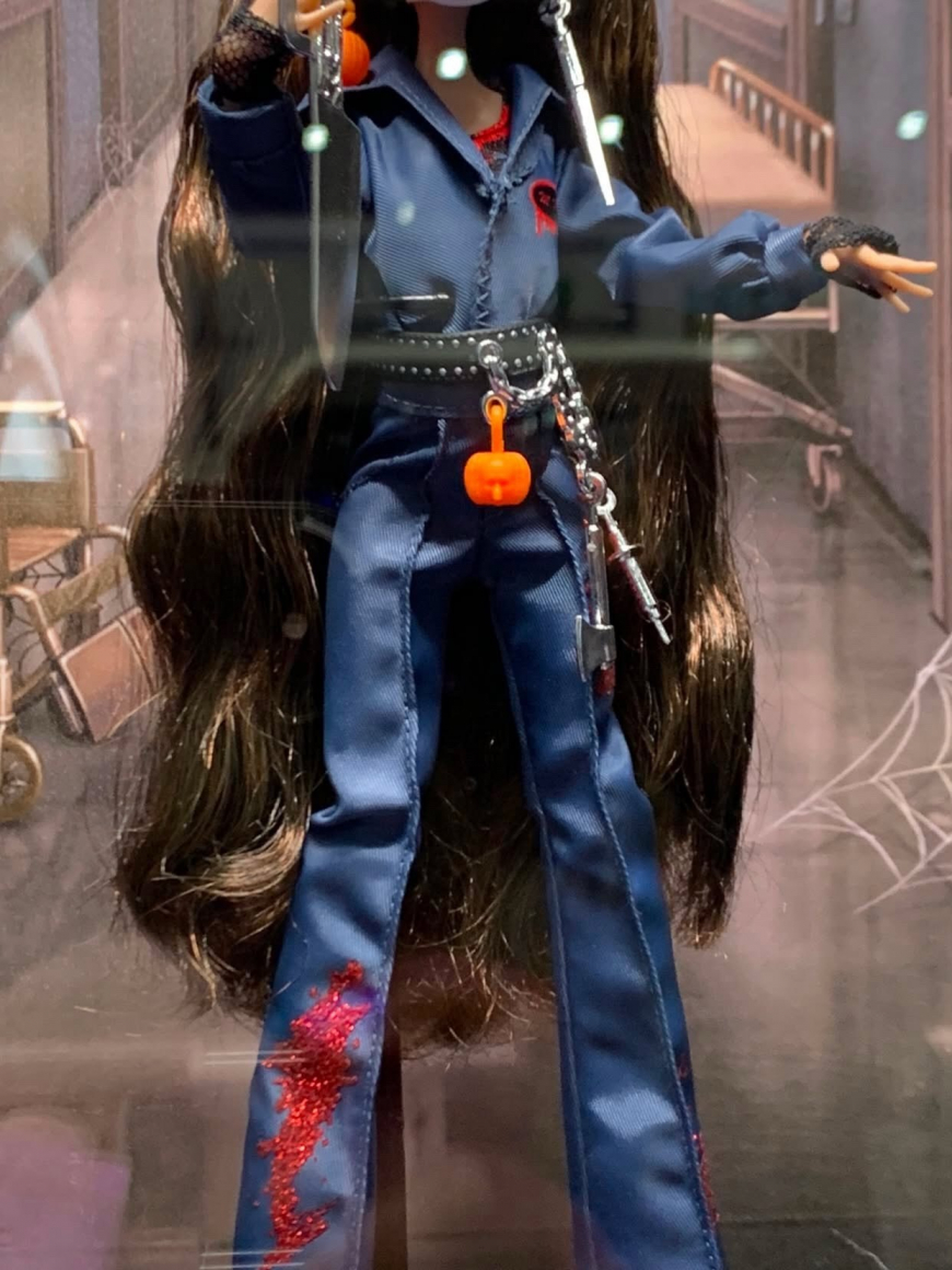 Monster High Skullector Halloween 2 Michael Myers doll irl photos