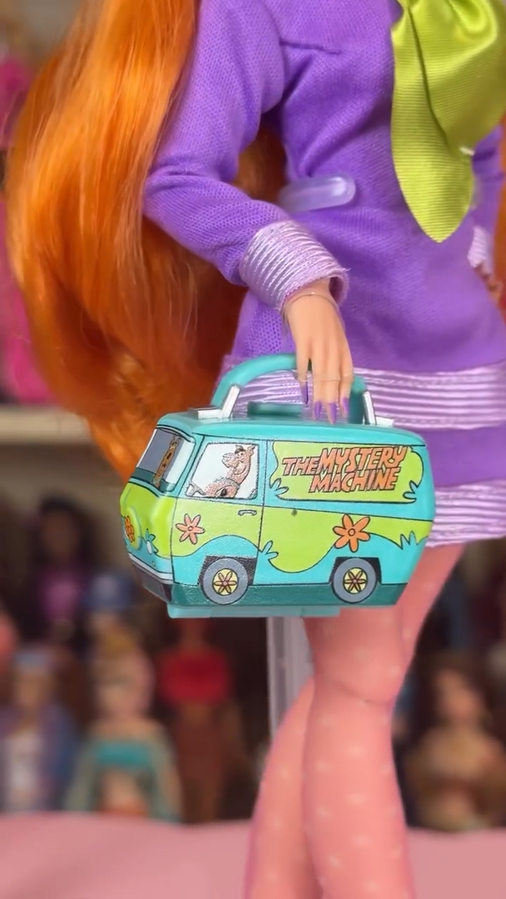 Jakks Pacific Scooby-Doo collector dolls Daphne and Velma
