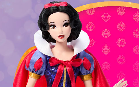 Disney Princess Sparkling Princess Snow White doll