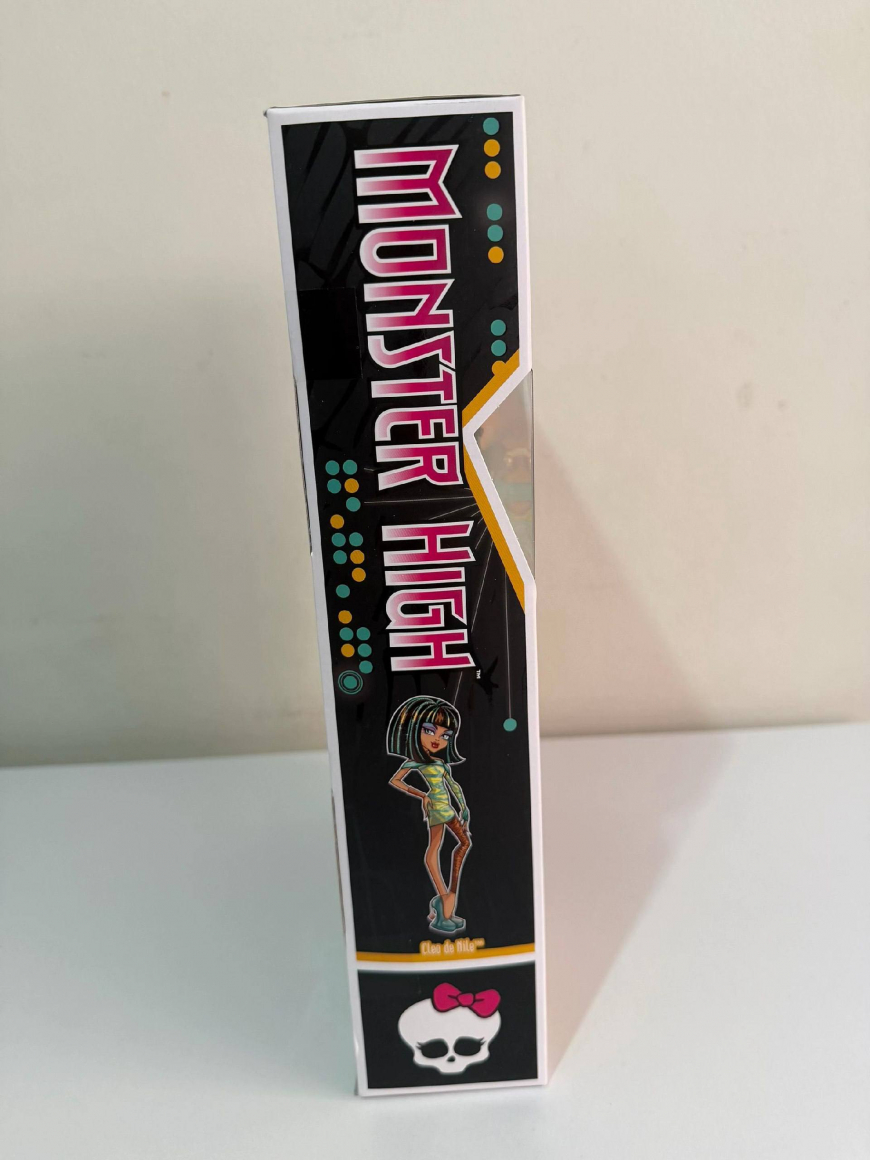 Irl photos of Creeproduction Dawn of the Dance Cleo de Nile doll