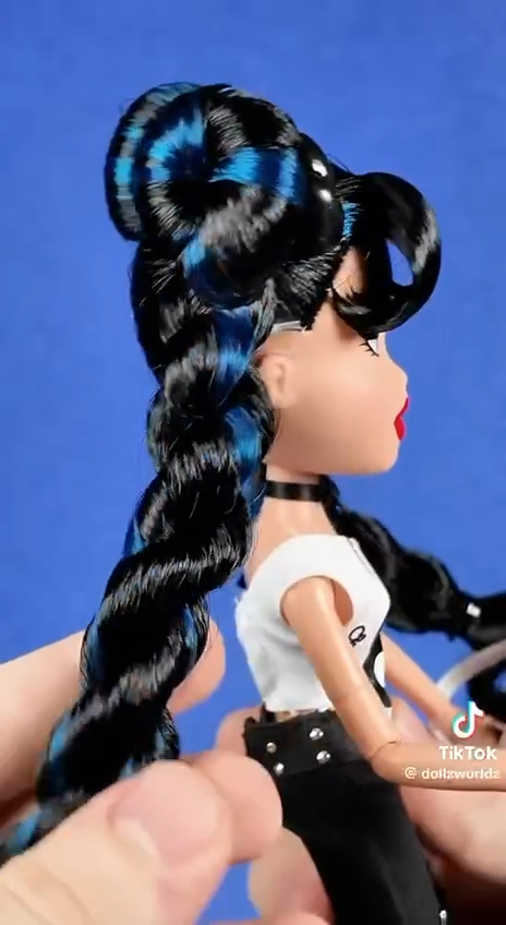 Bratz x Hello Kitty and Friends Kumi doll