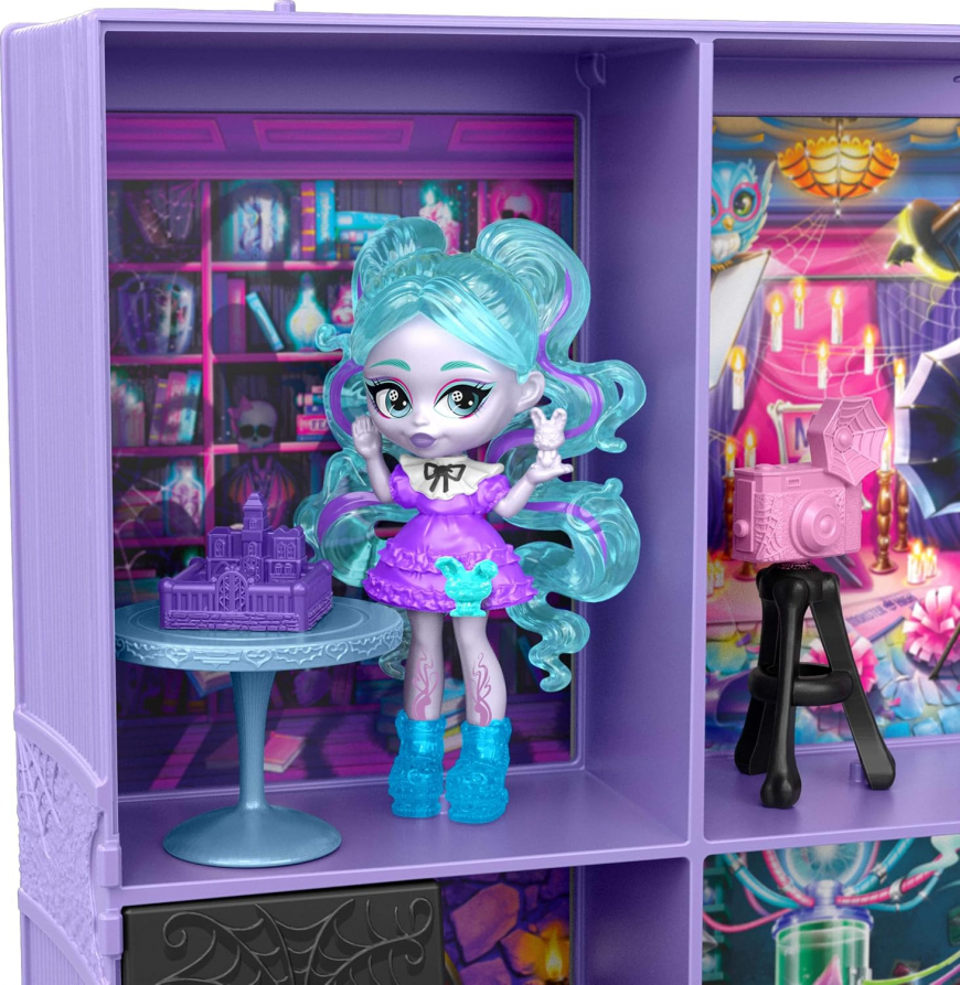 Monster High Little Frights Fearbook playset with Ghoulia Yelps