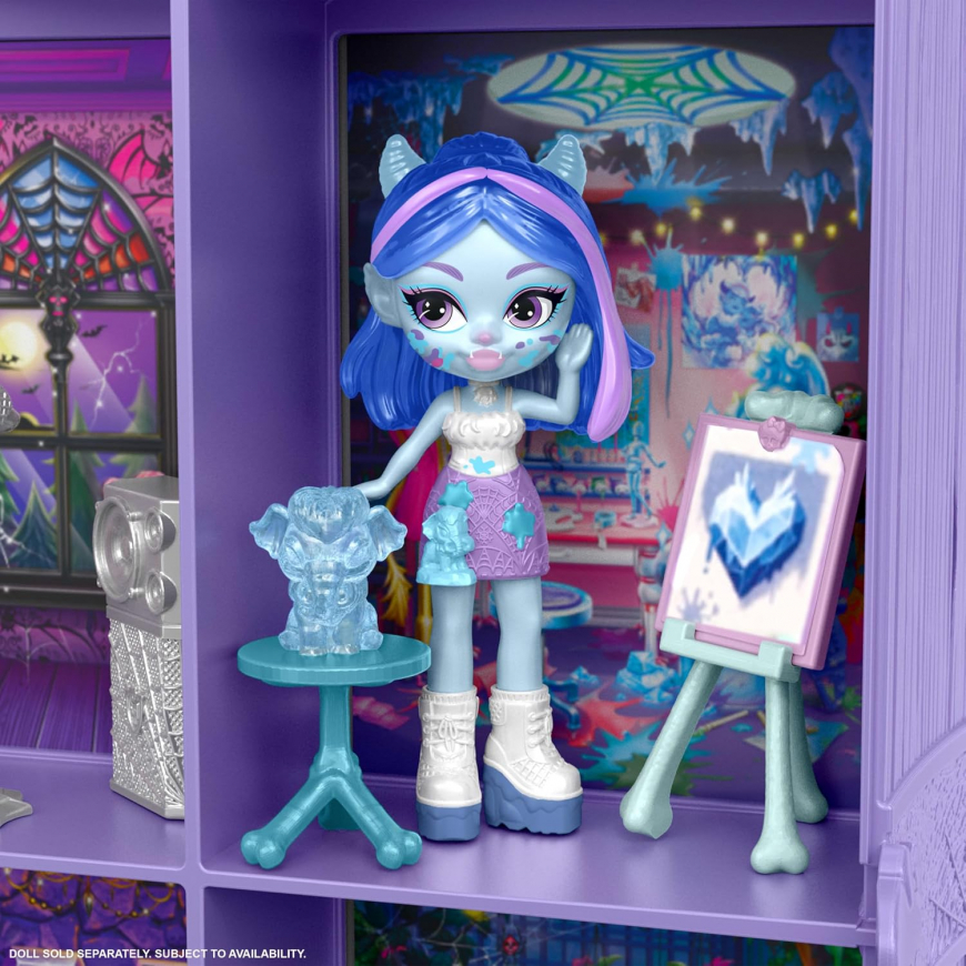 Monster High Little Frights Fearbook playset with Ghoulia Yelps