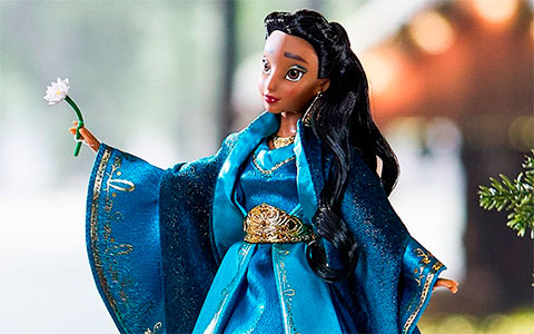Disney Store 2026 Holiday Special Edition Jasmine doll