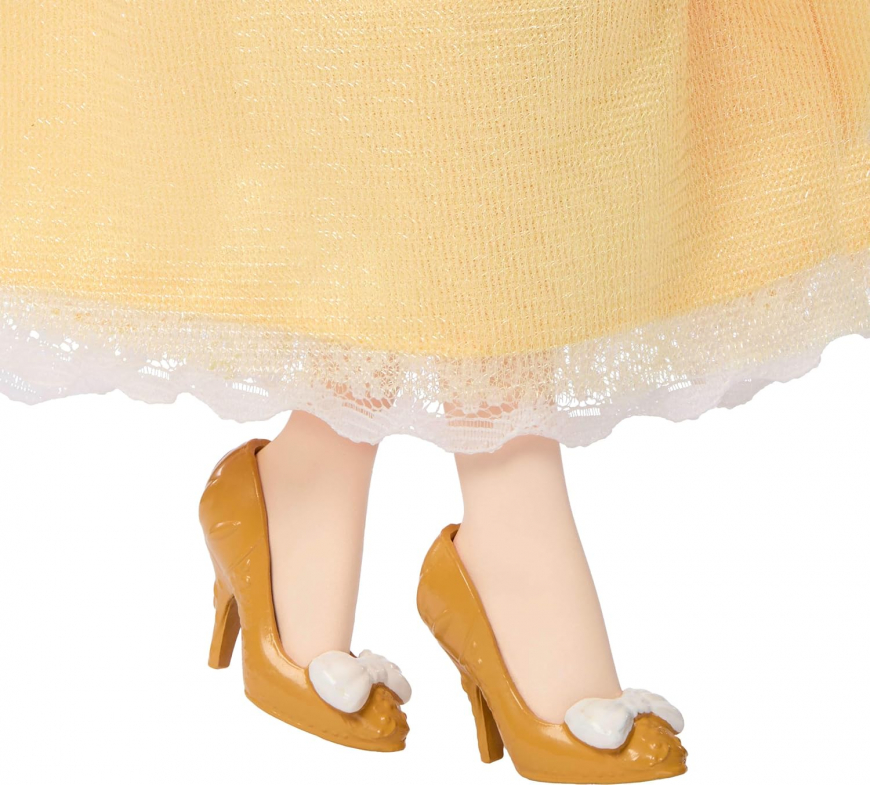 Disney Princess Sparkling Princess Snow White doll