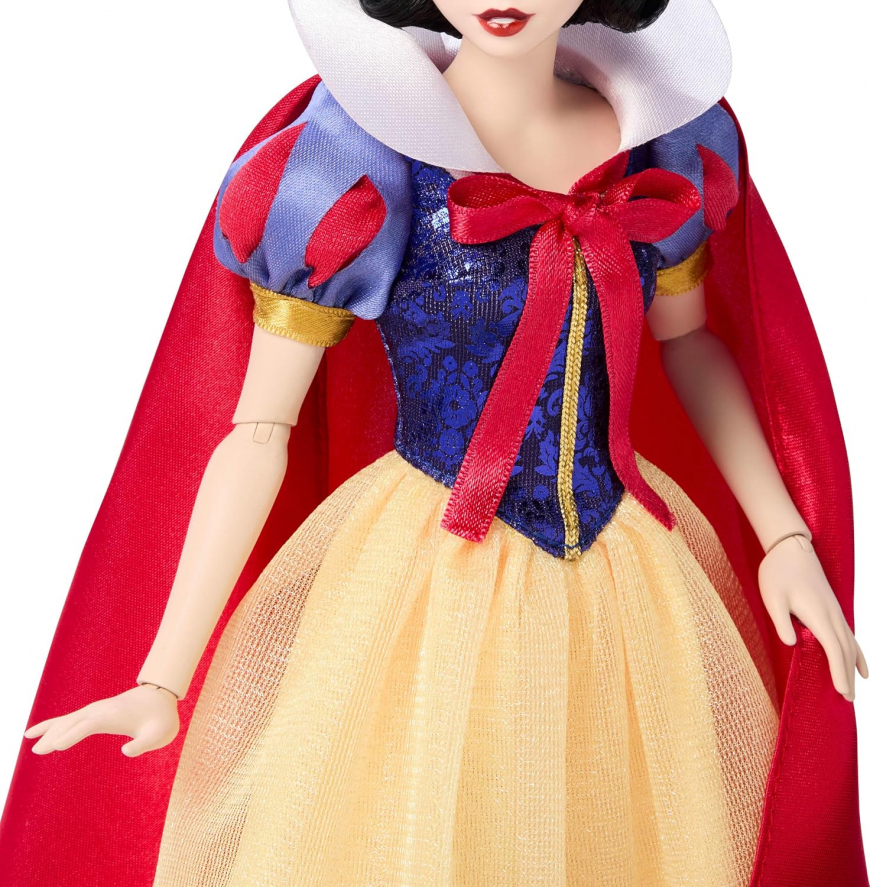 Disney Princess Sparkling Princess Snow White doll