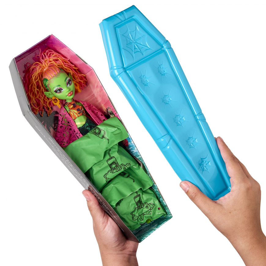 Monster High Buried Secrets Spooky Pool Party Venus doll