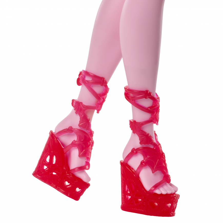Monster High Buried Secrets Spooky Pool Party Draculaura doll