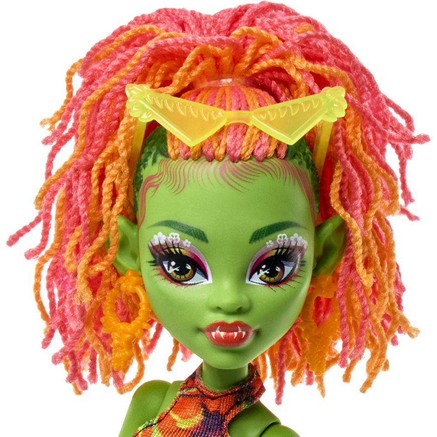 Monster High Buried Secrets Spooky Pool Party Venus doll