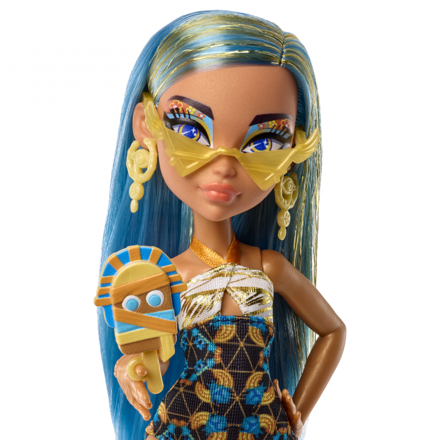 Monster High Buried Secrets Spooky Pool Party Cleo doll